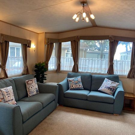Mudeford Beach Lodge Dış mekan fotoğraf
