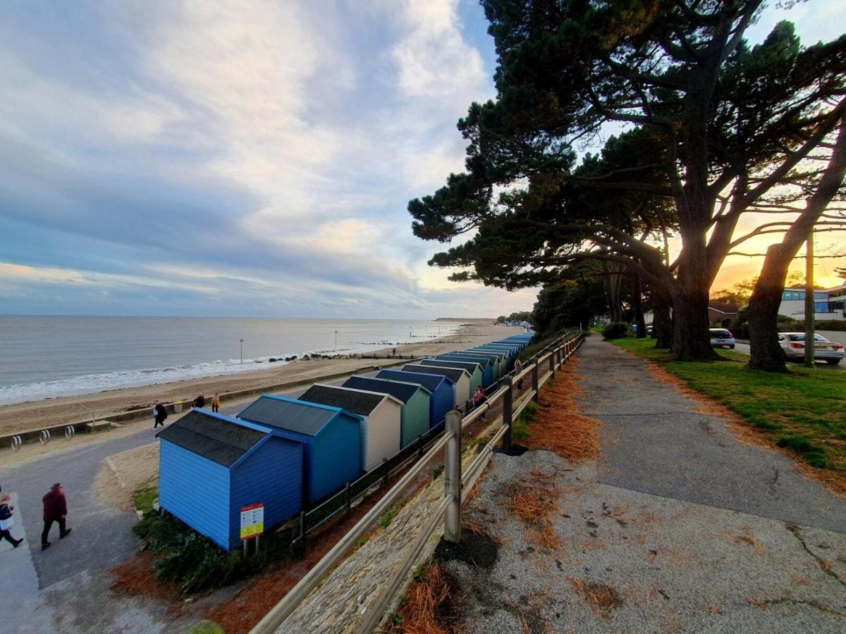 Mudeford Beach Lodge Dış mekan fotoğraf
