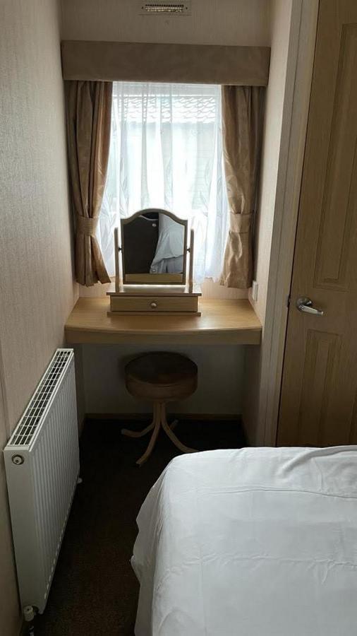 Mudeford Beach Lodge Dış mekan fotoğraf