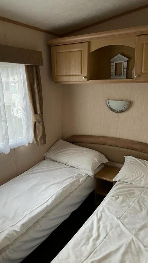 Mudeford Beach Lodge Dış mekan fotoğraf