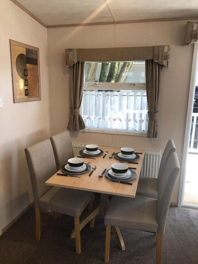 Mudeford Beach Lodge Dış mekan fotoğraf