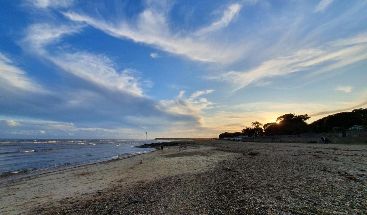 Mudeford Beach Lodge Dış mekan fotoğraf